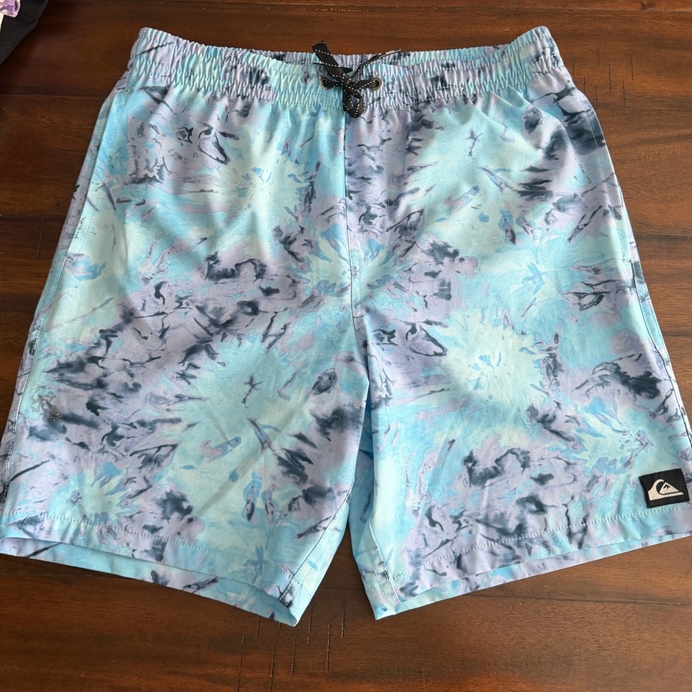 Quiksilver Blue Tie-Dye Swim Trunks XL (18/20) Drawstring Board Shorts